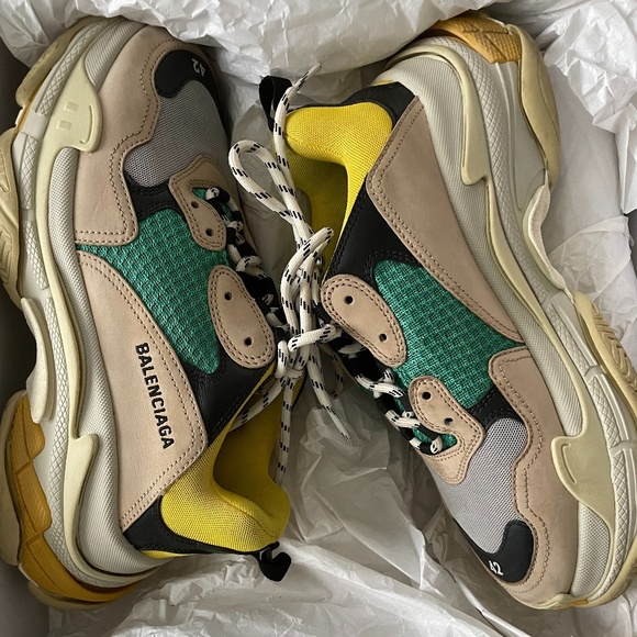 Men’s sporty balenciaga sneakers - Picture 1 of 2
